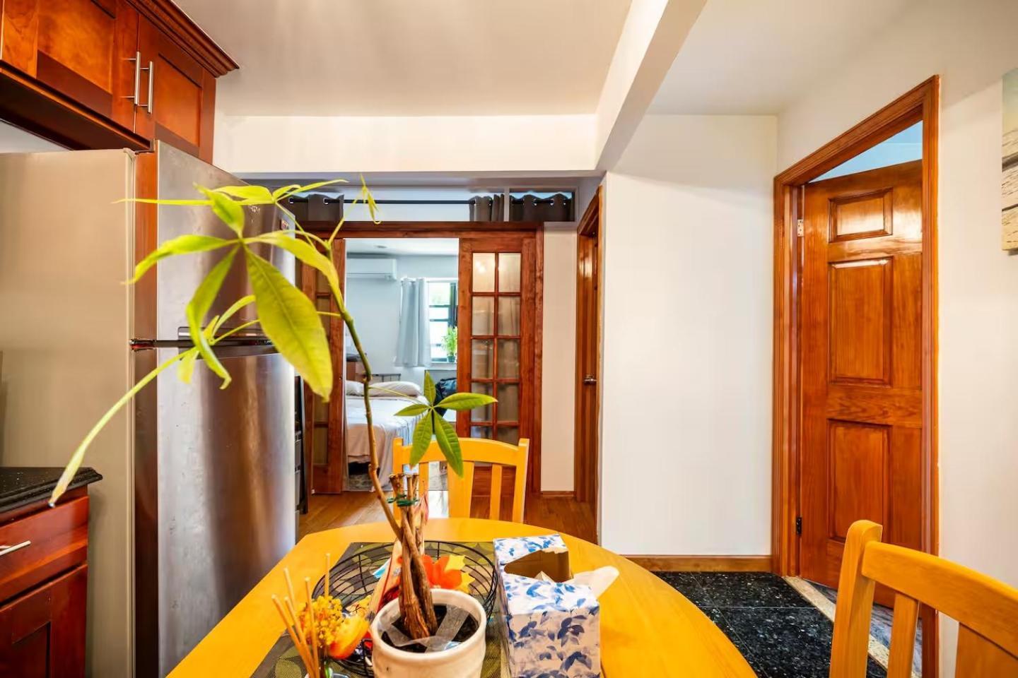 Location In Queens, Everything Is Near By Homestay New York